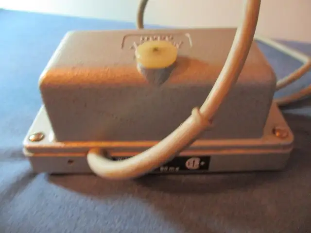 VINTAGE WISA AQUARIUM PUMP-MODEL 120-D.B.G.M.-WESTERN GERMANY in Arts & Collectibles in Laval / North Shore - Image 4