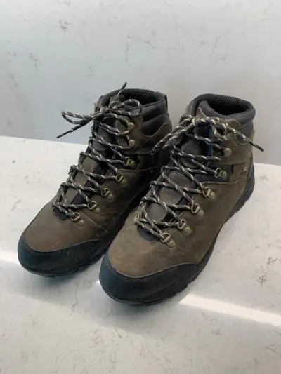 Men's Leather Winter Boots - size 13, View more