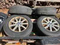 35/65R17 Michelin Winter Tires on Volvo Aluminum Rims for XC90