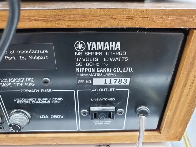 974-75 YAMAHA CT-600 NATURAL SOUND AM/FM STEREO TUNER - TESTED in General Electronics in Markham / York Region - Image 6