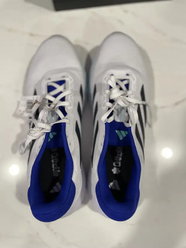 Adidas Response Running Shoes in Men's Shoes in Kitchener / Waterloo - Image 3