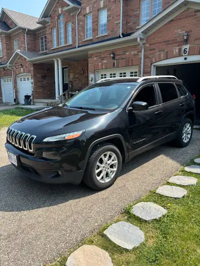 2016 Jeep Cherokee 172,500 km (give or take, still driving it until it sells) In great condition, ri...