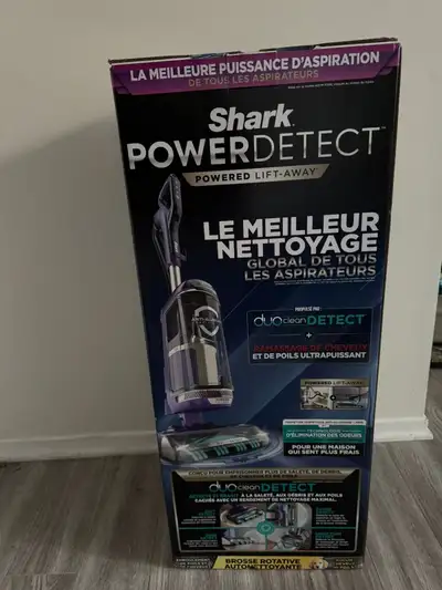 SHARK POWERDETECT powered lift-away , View more