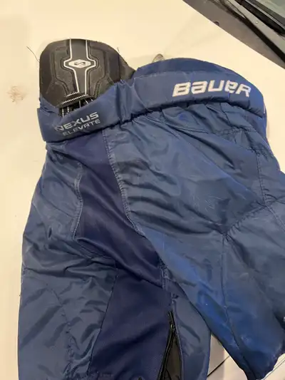 Used Bauer nexus Junior medium player pants
