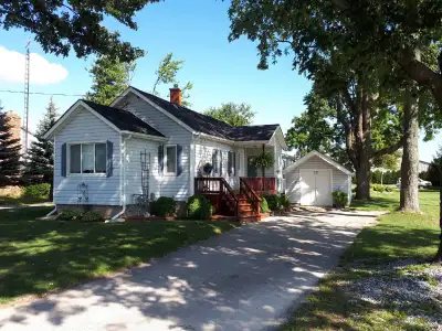 Country Living, 5 Minutes from Sarnia – $725,000 Looking for space, privacy, and a home that's truly...