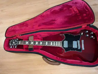 Gibson SG Standard 2019 ( Manufactured Year and Purchase Year) Original Owner, purchase at Long and...