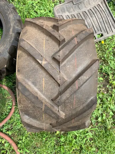 Pneu pour tracteur 450-634-2177, View more