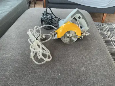 Wet/Dry Saw-Like new, View more