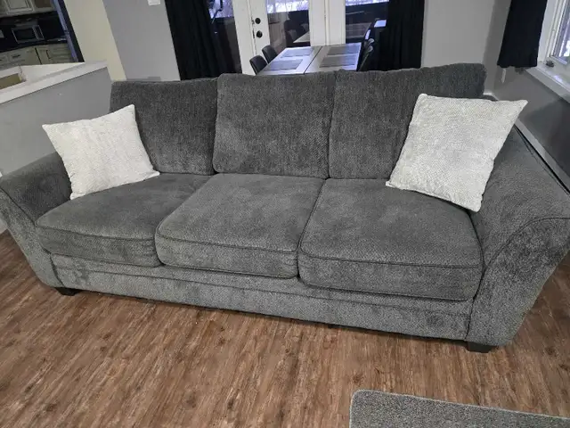 100" sofa for sale in Couches & Futons in West Island - Image 2