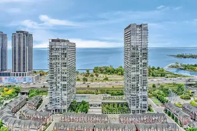 Welcome to this bright and modern 2-bedroom, 2-bathroom condo located in the highly sought-after Hig...