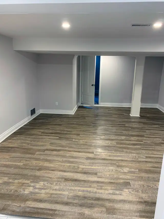 Bright, recently  renovated 1 bedroom apt. Utilities included. in Long Term Rentals in Hamilton - Image 5