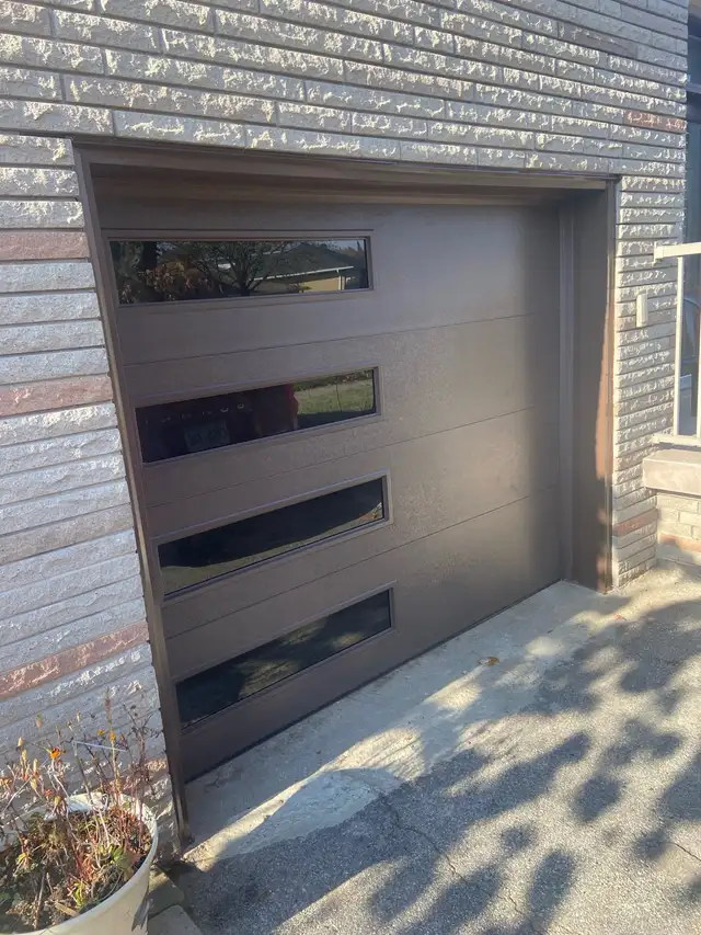garage door and  repair in Garage Door in Mississauga / Peel Region - Image 10