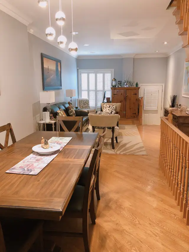 Quiet, Safe Private Room Near Sheppard (Female Home)