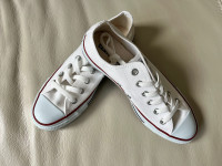Brand New Converse All Star OX - Size M 6.5 / W 8.5