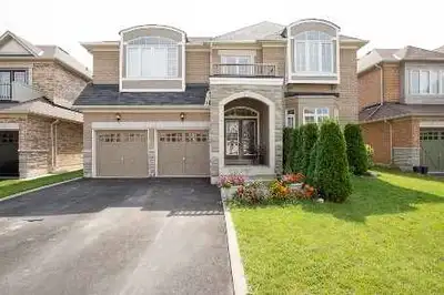 * Walk out basement in Castlemore area ( Coutryside/Goreway) * 2 bedroom, 1 washroom, 1 parking , In...