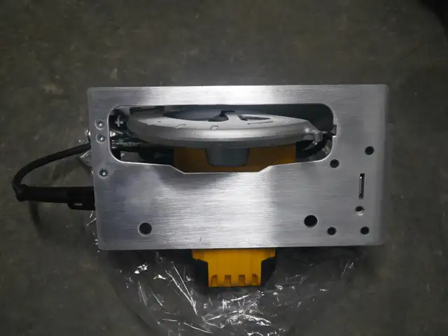 Dewalt Skill Saw -- Brand New!! Never Used in Power Tools in Lethbridge - Image 5