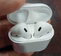 Airpods. Mississauga / Peel Region Toronto (GTA) Preview