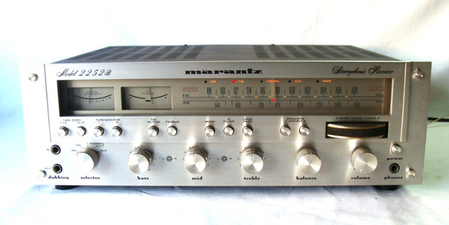 We Buy Old Amplifiers & Stereo Receivers in Stereo Systems & Home Theatre in City of Toronto - Image 3