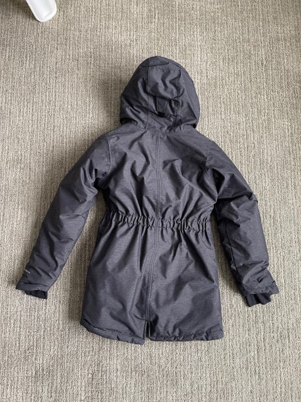 Girls Columbia Winter Jacket Size Med (10-12) in Kids & Youth in Medicine Hat - Image 3