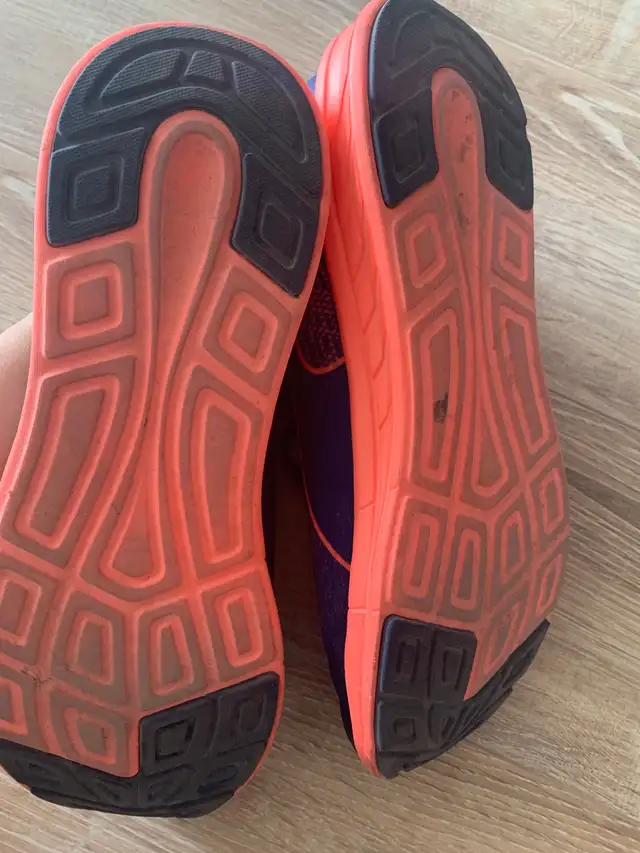 Puma running shoes  in Women's - Shoes in Longueuil / South Shore - Image 3