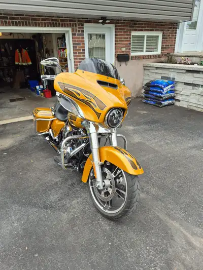 Harley Davidson FLHXS 1700 cc Stage 2 (cat delete) Rinehart Poignées chauffantes Accessoires chromés...