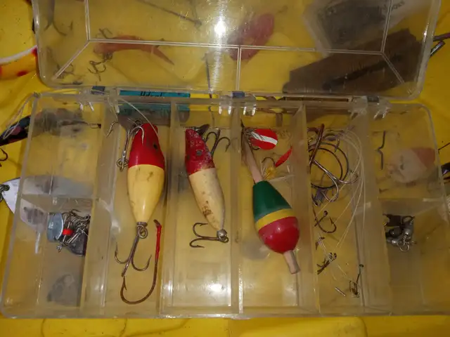 Job lot vintage fishing stuff in Arts & Collectibles in Oshawa / Durham Region - Image 7