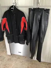 Manteau et pantalon de moto pour femme 