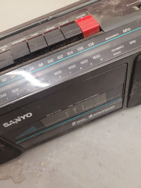 1980s portable Sanyo entertainment unit