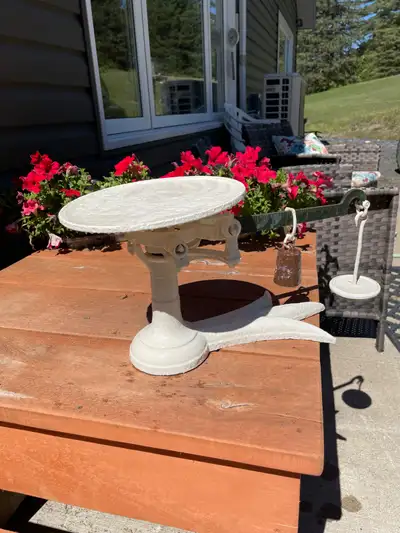 Antiquité;  pesé -balance en fonte VINTAGE, View more