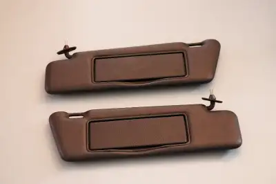 1986-1993 Mercedes Benz W124 300E / 300CE Sun-visor (Brown) Vintage! ( from the 80's) AS IS. Conditi...