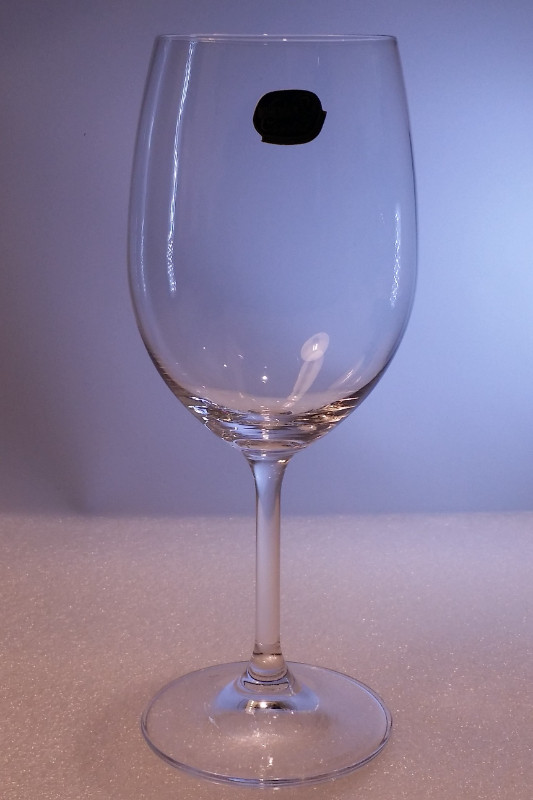 Czech Republic Bohemia Crystal 11 Stemmed Wine Glasses in Kitchen & Dining Wares in Trenton