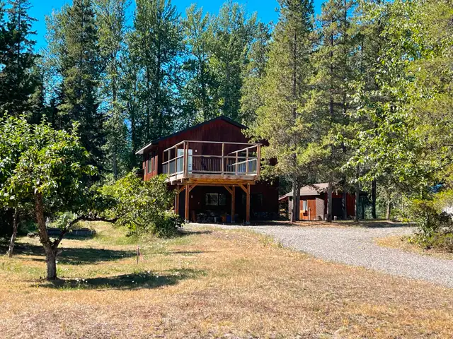 4 bed, 2 bath room House for sale in Smithers in Houses for Sale in Smithers - Image 5