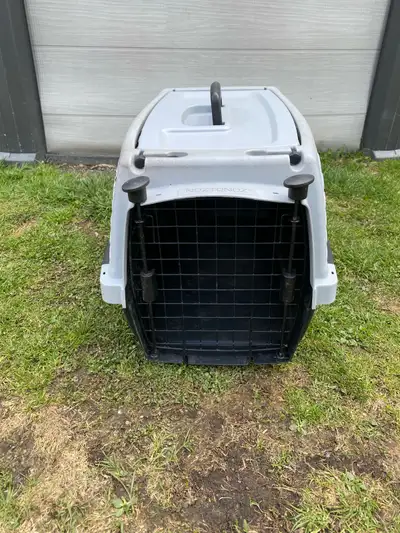 Cage pour chat ou petit chien grandeurs 21 x 13 x 12 pouces avec ouverture sur le dessu pour pouvoir...