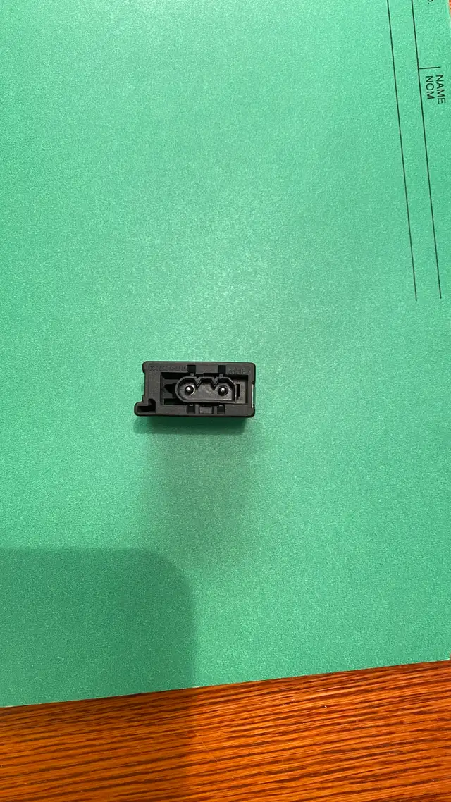 BMW Glove Compartment Flashlight - Black with receptacle in Other Parts & Accessories in Kitchener / Waterloo - Image 7