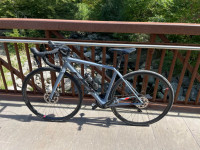 2021 - FELT Carbon Road Bike - 51 cm