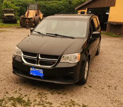 2016 dodge caravan, will pass safety $6700 obo