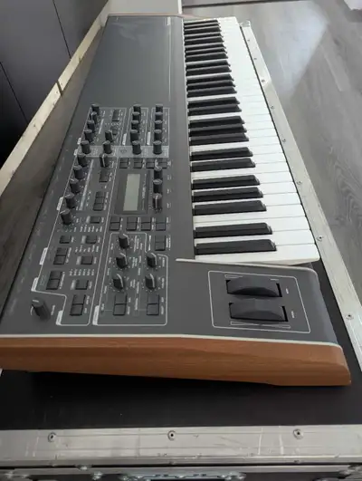 Access Virus Ti high-end Synth Keyboard and road case, View more