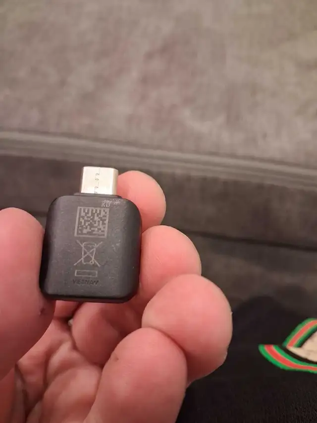 Samsung USB-C to Micro USB Adapter in Cables & Connectors in Edmonton - Image 3