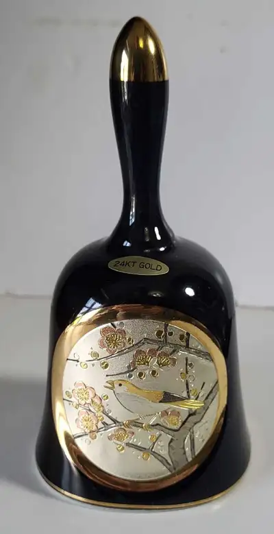 Cloche plaqué or 24 kt $20, View more