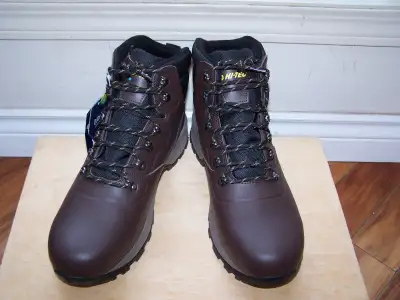 Brand new Hi-Tec men's Altitude VII hiking boots size 11, View more