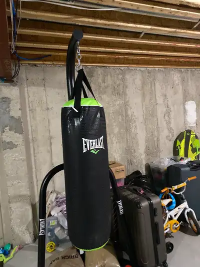 70 lb punching bag set (gloves and stand included) , View more