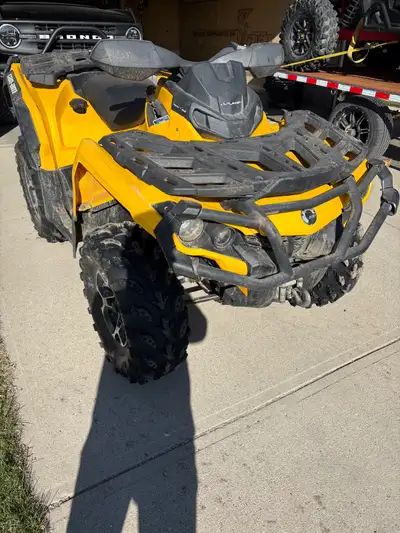 2014 Can Am Outlander 1000XT, 4X4, 5160 Kms, 27” swamp lites, power steering, fox shocks, new batter...