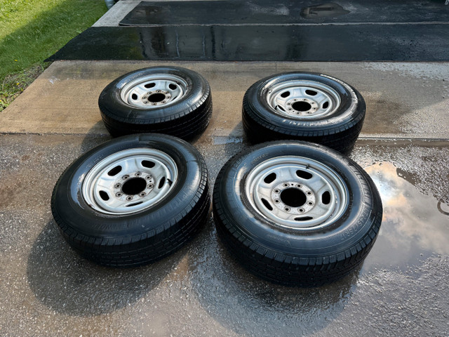f250 / f350 rims and tires in Tires & Rims in Peterborough