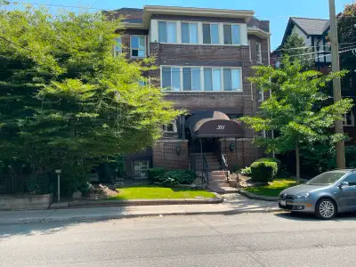 BACHELOR APARTMENT FOR RENT FOREST HILL VILLAGE