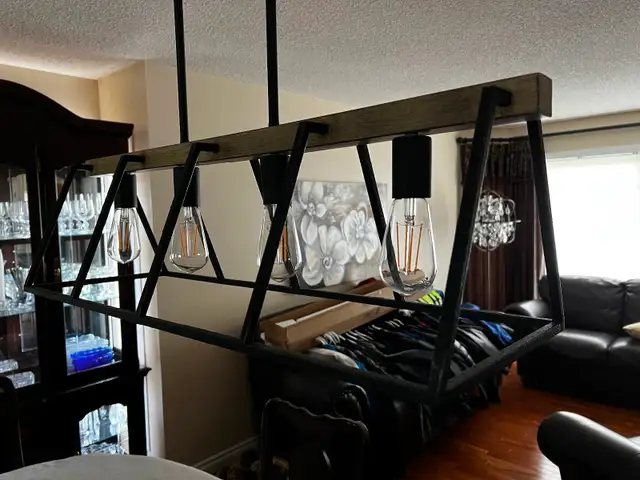 Linear chandelier