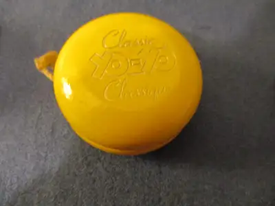 VINTAGE CLASSIC WOODEN YOYO-YELLOW-SWEDEN-COLLECTIBLE!, View more
