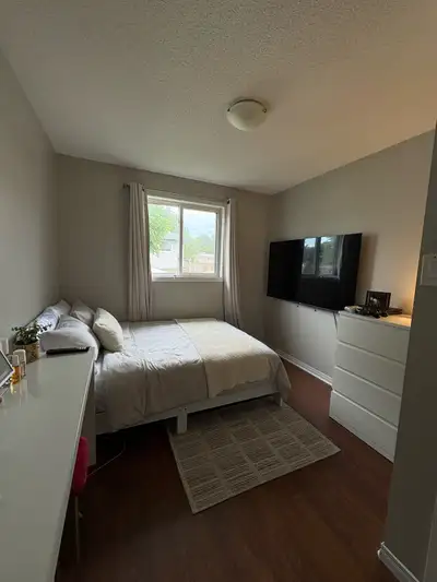 Private room for rent