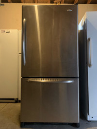 Very clean and excellent working conditions used fridge 