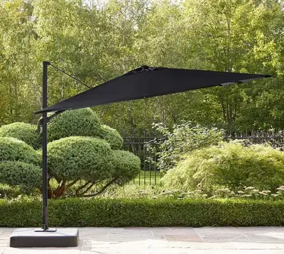Patio/Deck/Backyard 10 ft. x 10 ft. Offset Umbrella & Base, Fade-resistant fabric, UV Resistant – In...