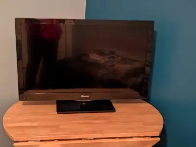 32 inches Hisense flat screen TV, View more